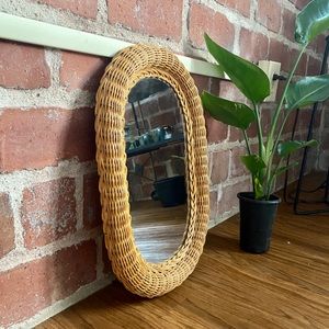 Wicker oval mirror or tray
